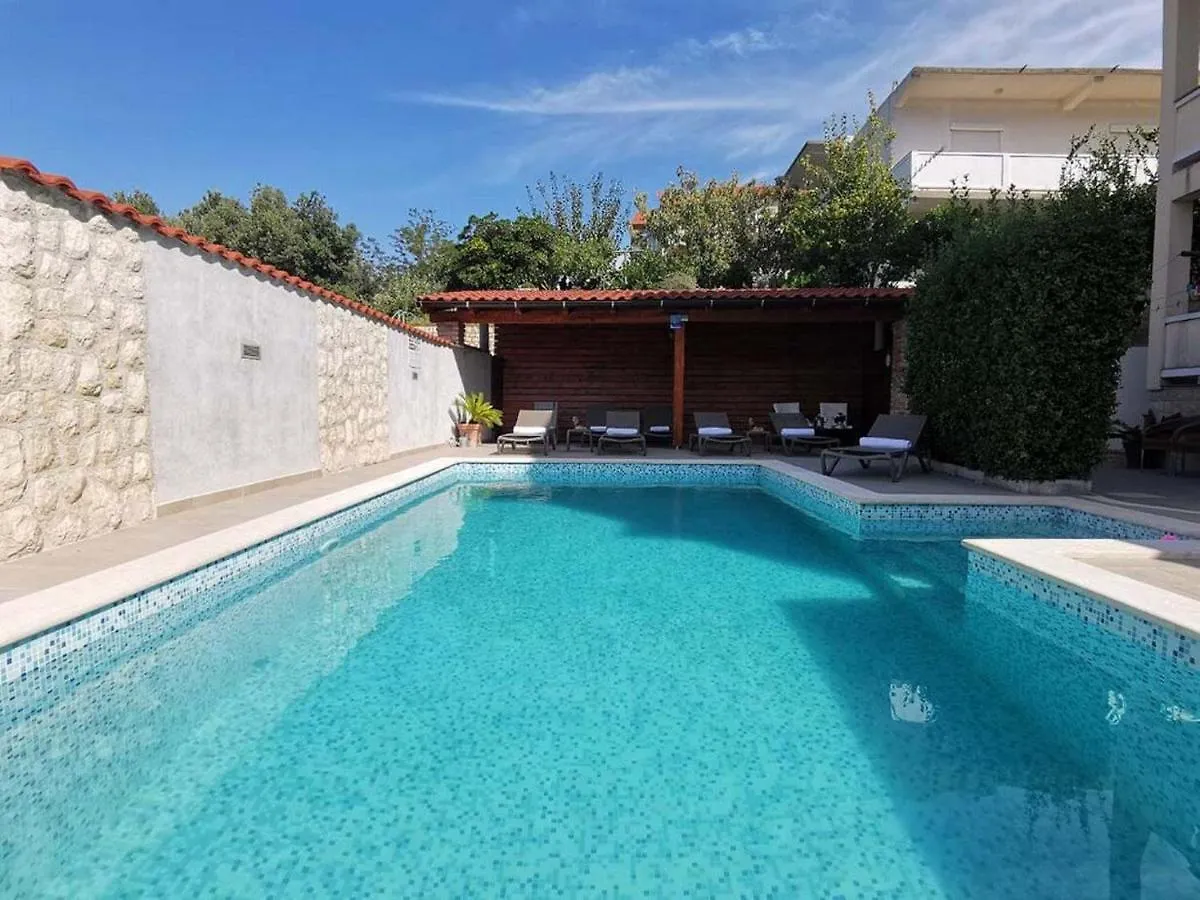 Apartments Miranda Lopar Croatia