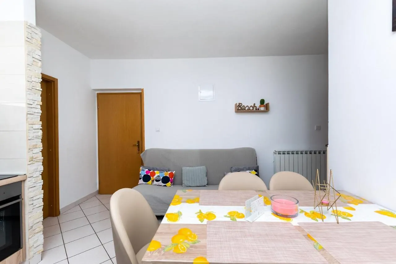 Apartments Miranda Lopar Croatia
