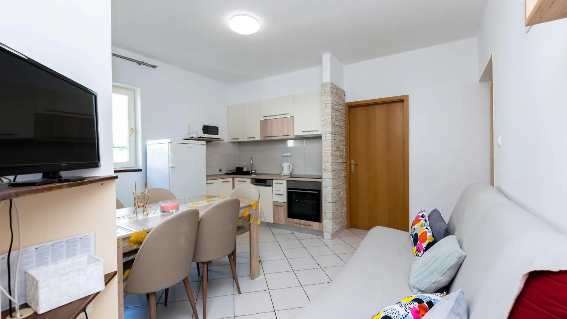 Apartments Miranda Lopar
