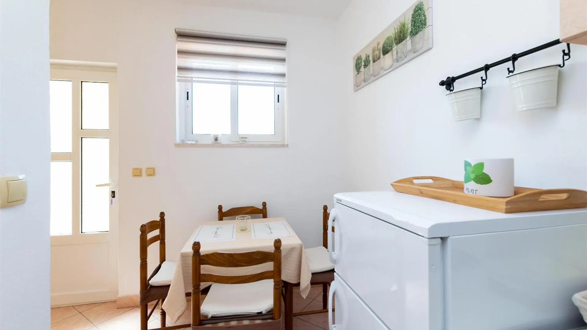 Apartments Miranda Lopar