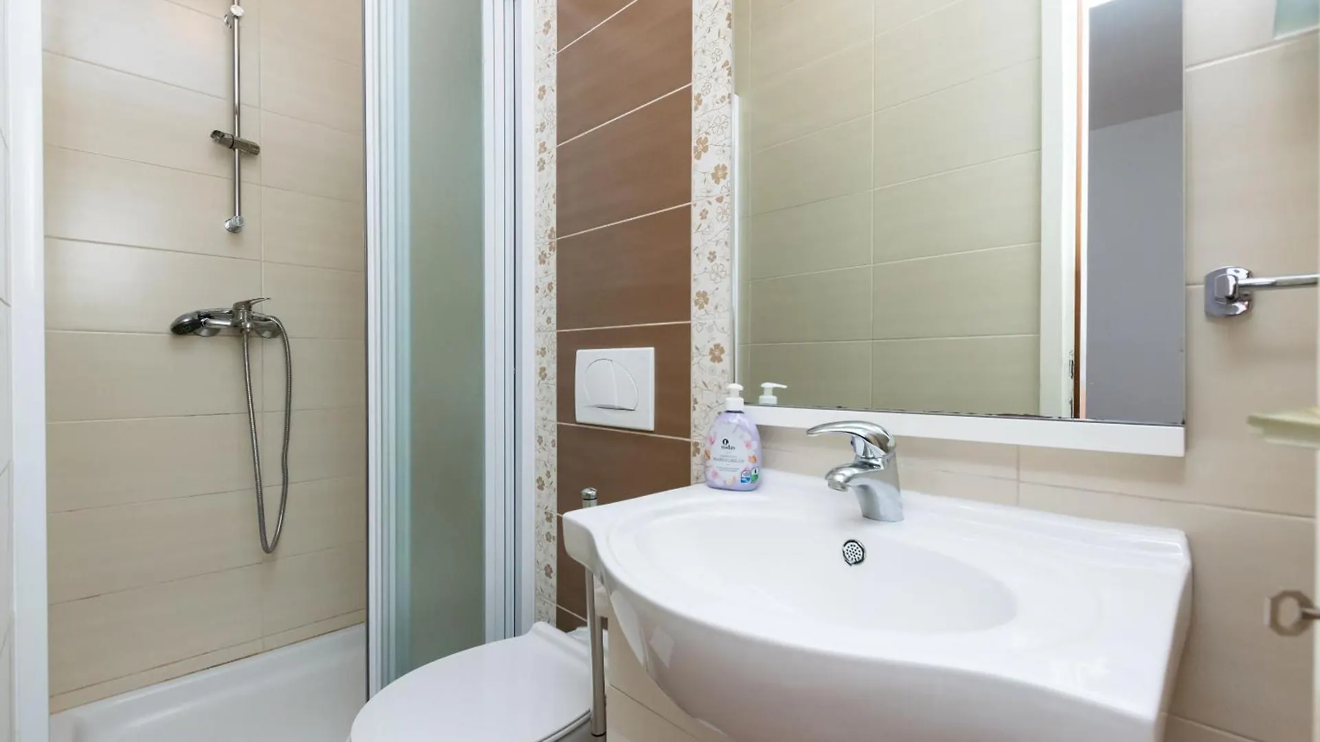 Apartments Miranda Lopar 0*,  Croatia
