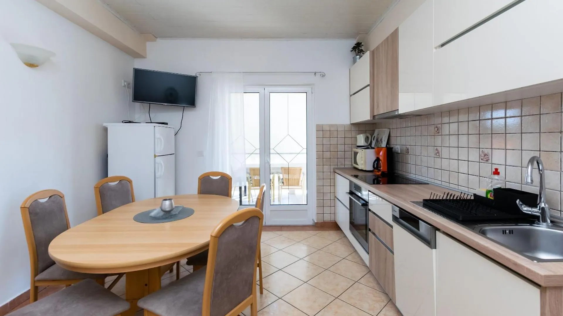 Apartments Miranda Lopar